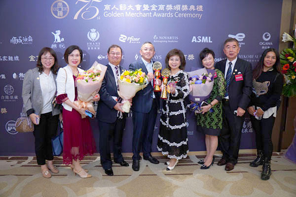 台湾フォーデイズが「優良外資系企業賞」「優良経営者賞」を受賞